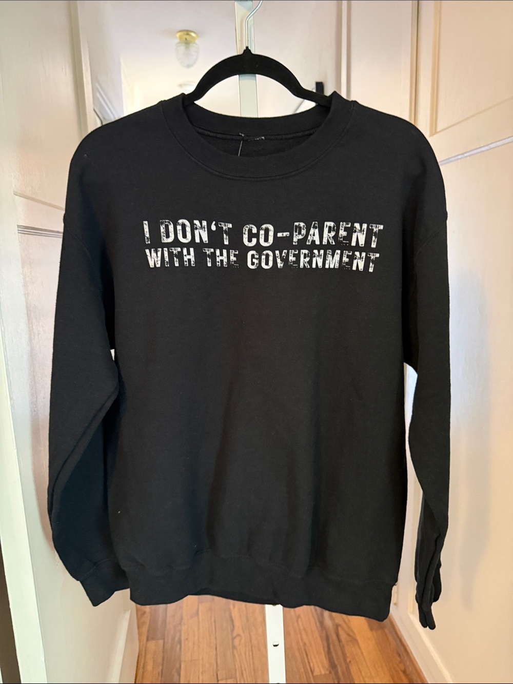 Black Graphic Crewneck Sweatshirt “ I don’t co-parent with the government”